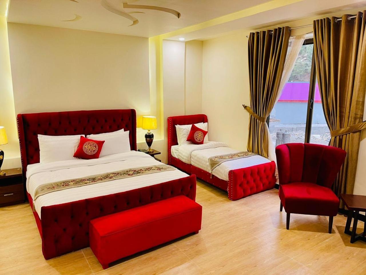The Corporate Lodges Hotel Saidu Sharif Bagian luar foto