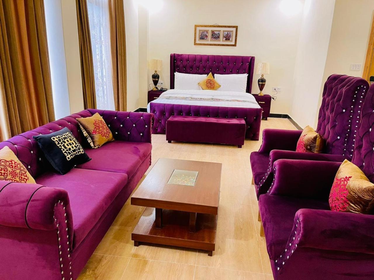 The Corporate Lodges Hotel Saidu Sharif Bagian luar foto