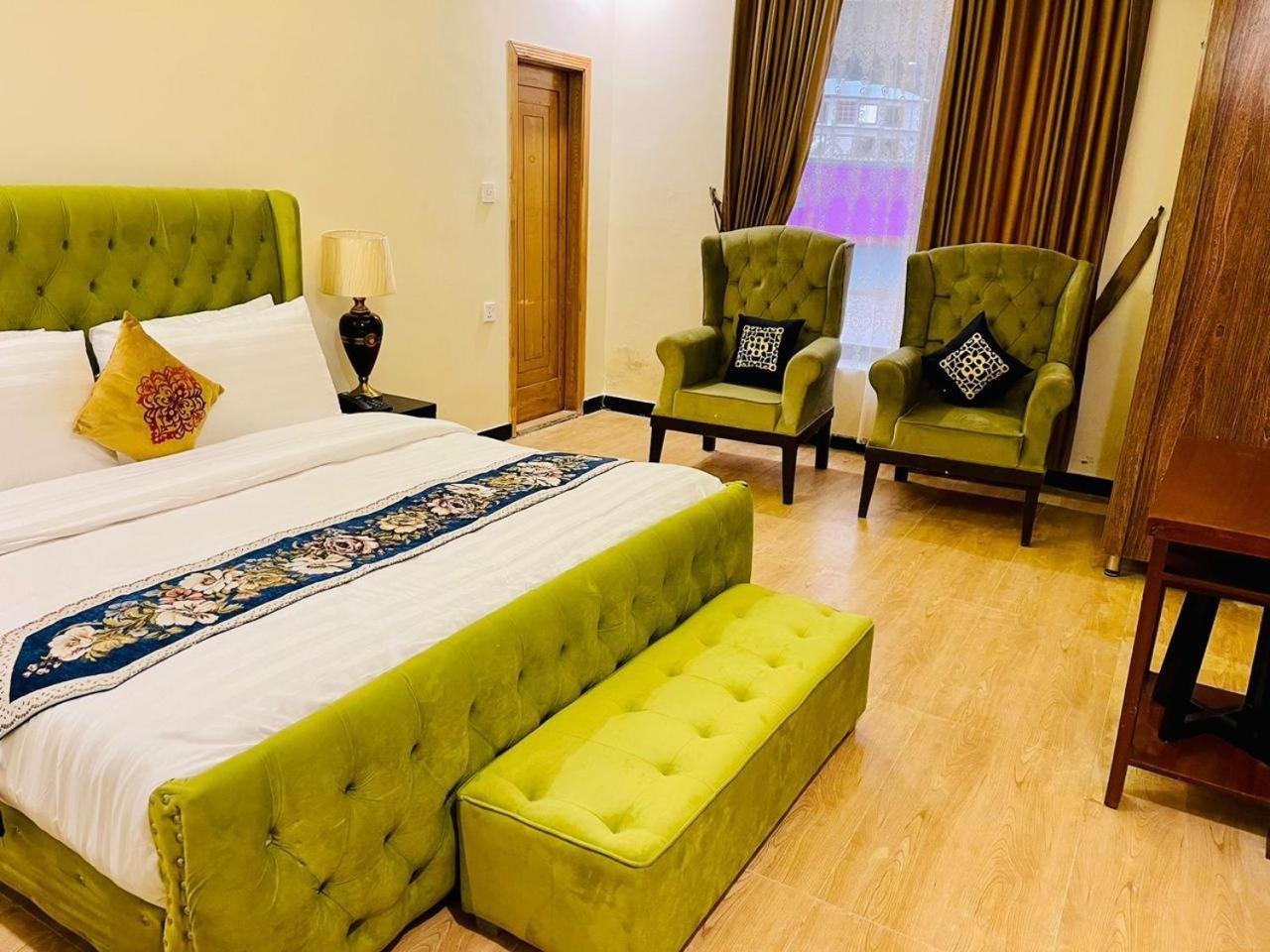 The Corporate Lodges Hotel Saidu Sharif Bagian luar foto
